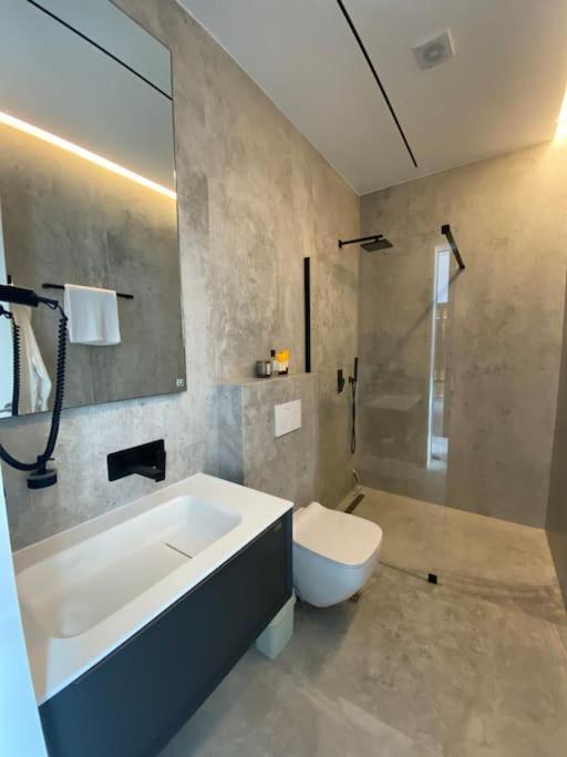 Luxury Penthouse Prishtina Apartment Pristina Exterior photo